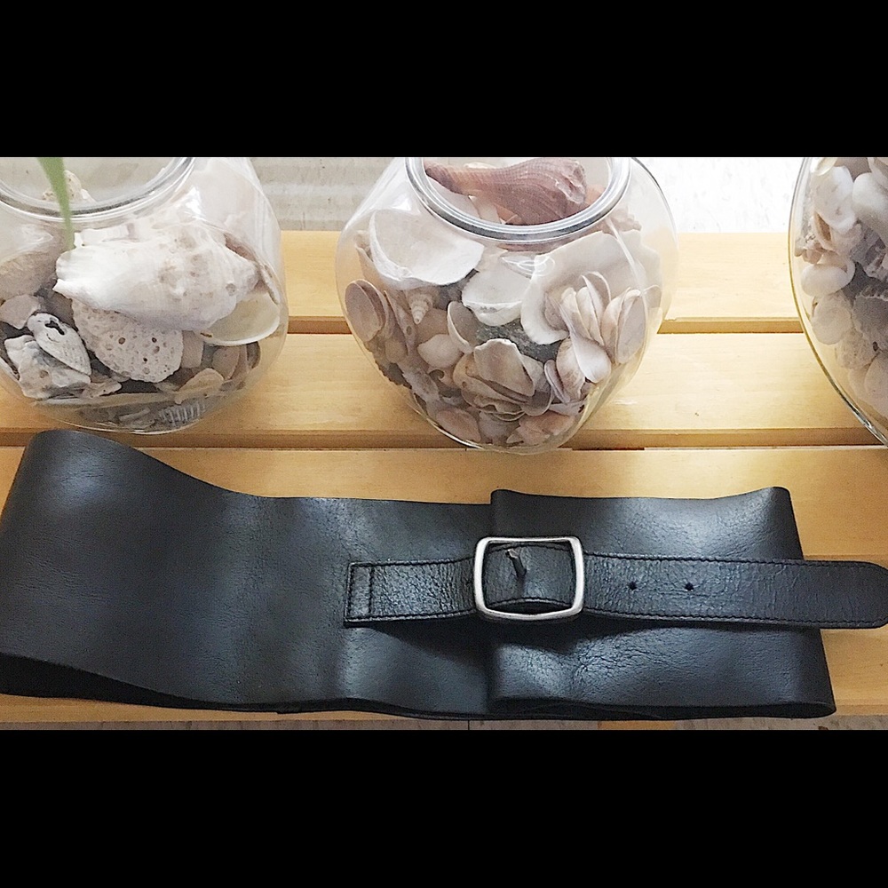 SNATCH that waist belt!
